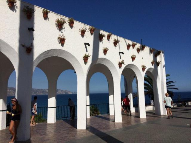 Apartament Colon Nerja Zewnętrze zdjęcie