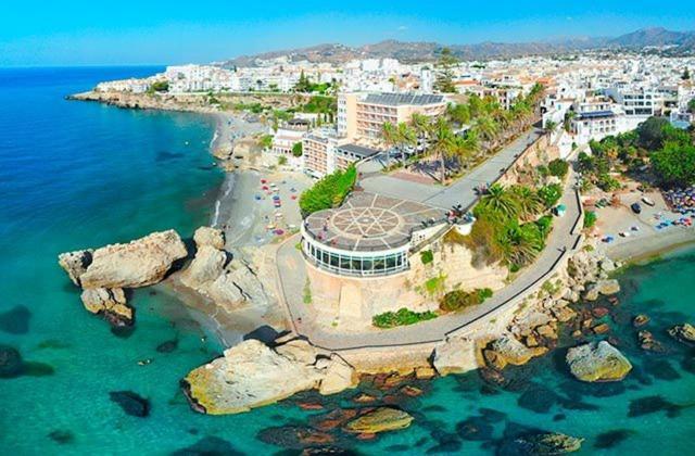 Apartament Colon Nerja Zewnętrze zdjęcie