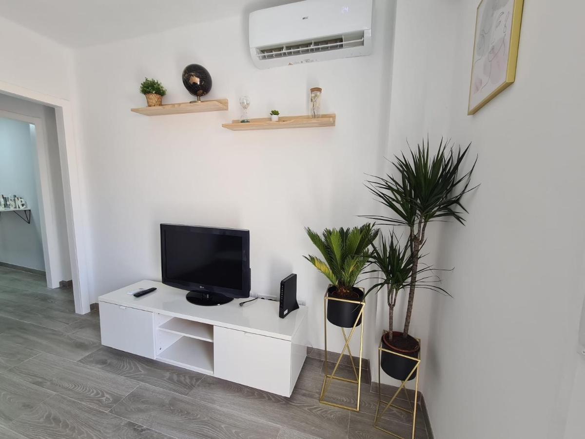 Apartament Colon Nerja Zewnętrze zdjęcie